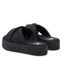 TOMMY JEANS platforms iešļūcenes- melnā krāsā