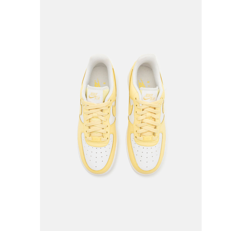 NIKE AIR FORCE 07 brīvā laika apvi