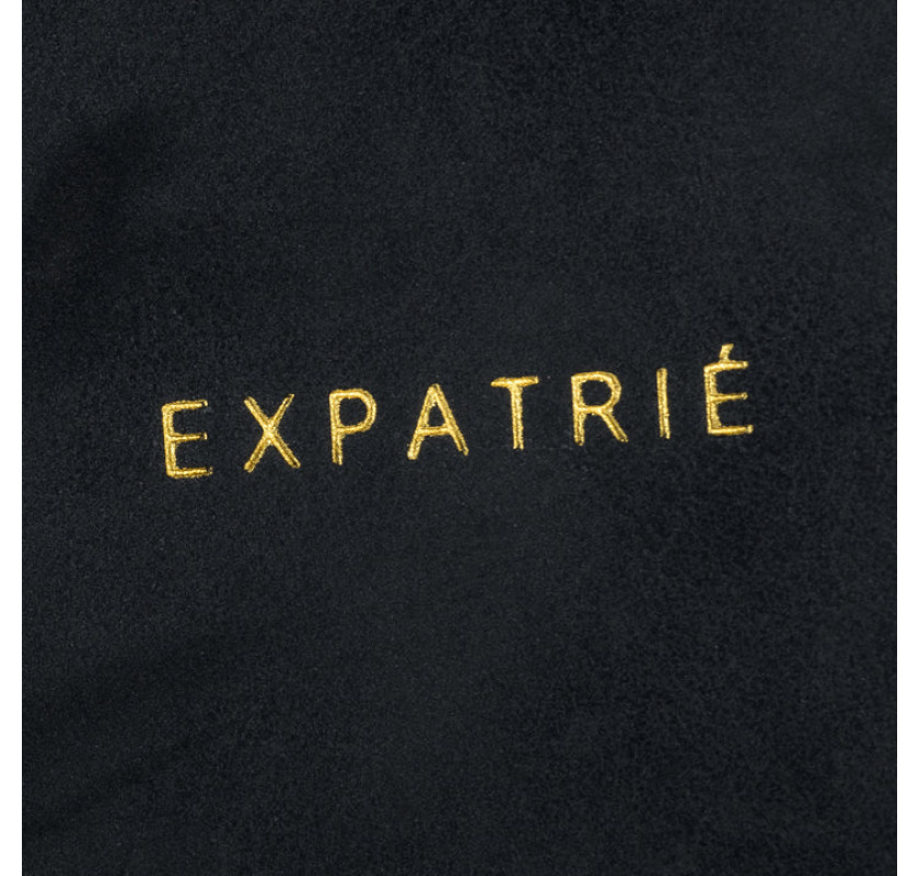 Expatrié Bucket Sarah soma- melnā krāsā