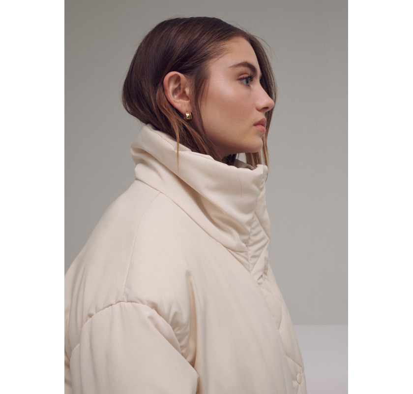 LENI KULM virsjaka- krēmkrāsā