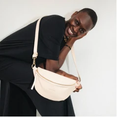 Expatrié Alice Small gurnu soma- bēšā krāsā