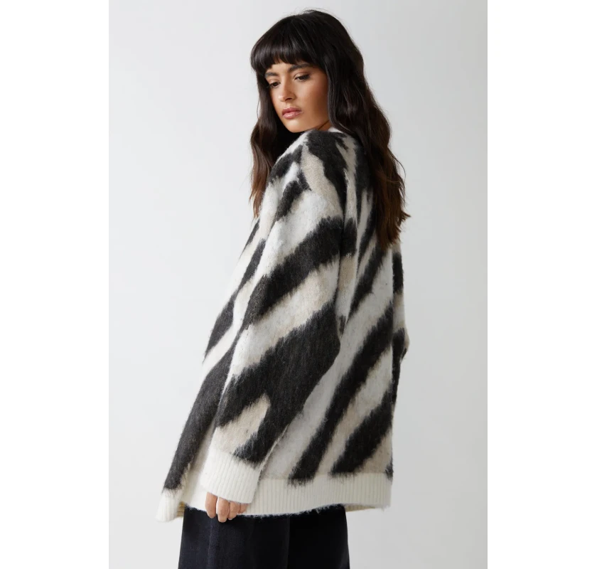 WAREHOUSE Oversized Jacquard adīts kardigans- melnā/bēšā krāsā