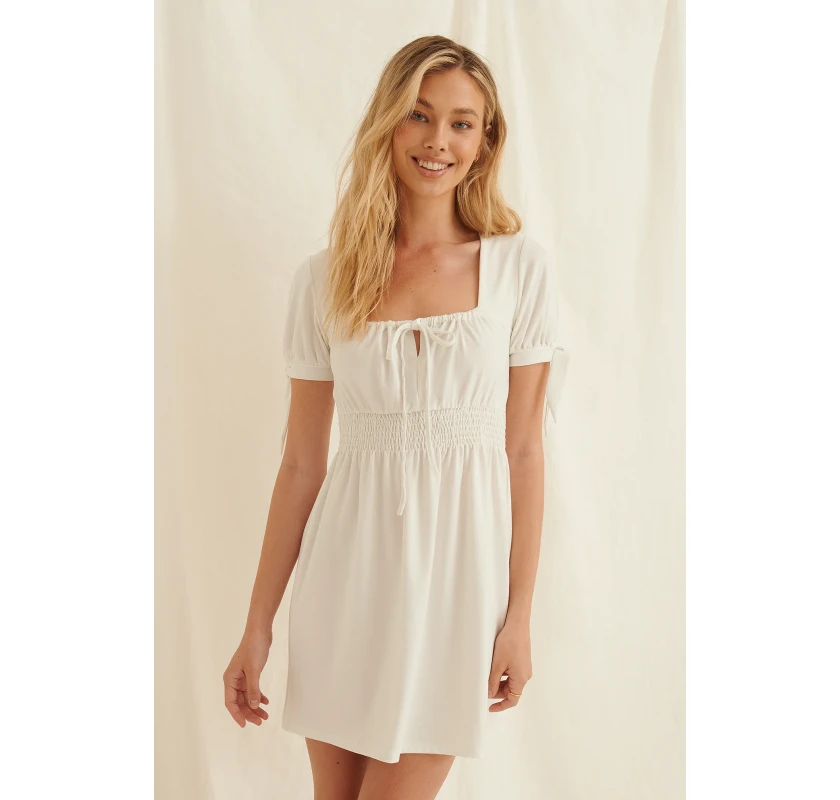 NA-KD Ruched detail mini kleita-baltā krāsā