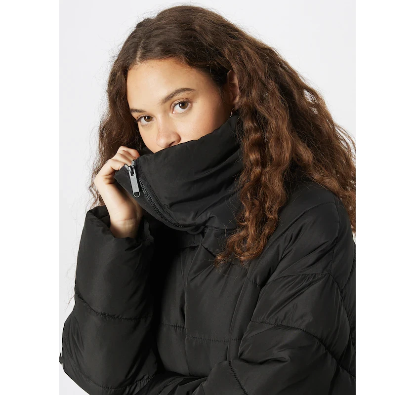 DOROTHY PERKINS ziemas mētelis- melnā krāsā